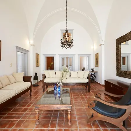 Beautiful Maisonette With A Wonderful View * Pýrgos